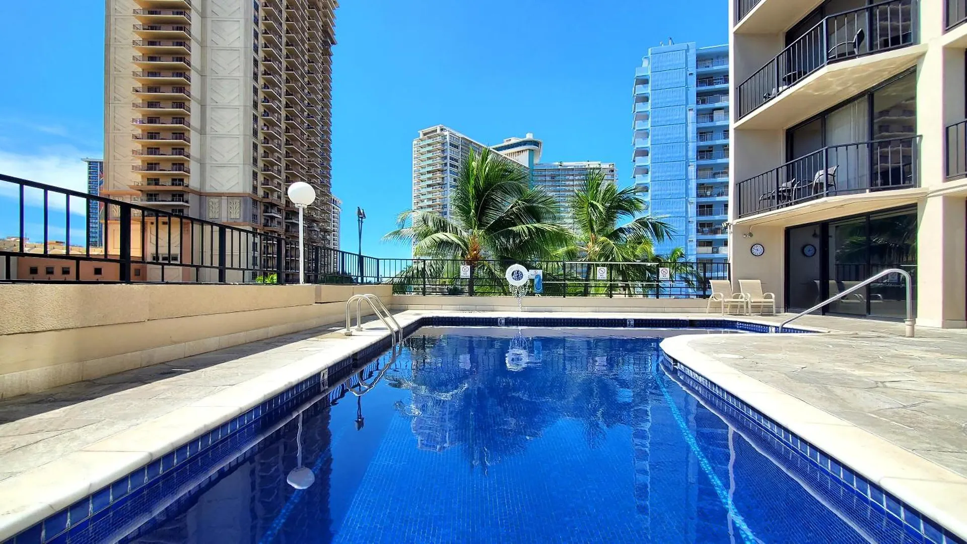 Palms At Waikiki Private Studios Honolulu